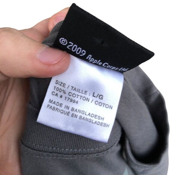 Vintage 2009 The Beatles Sergeant Peppers Lonely Hearts Club Band Shirt Large - Picture 3 of 6